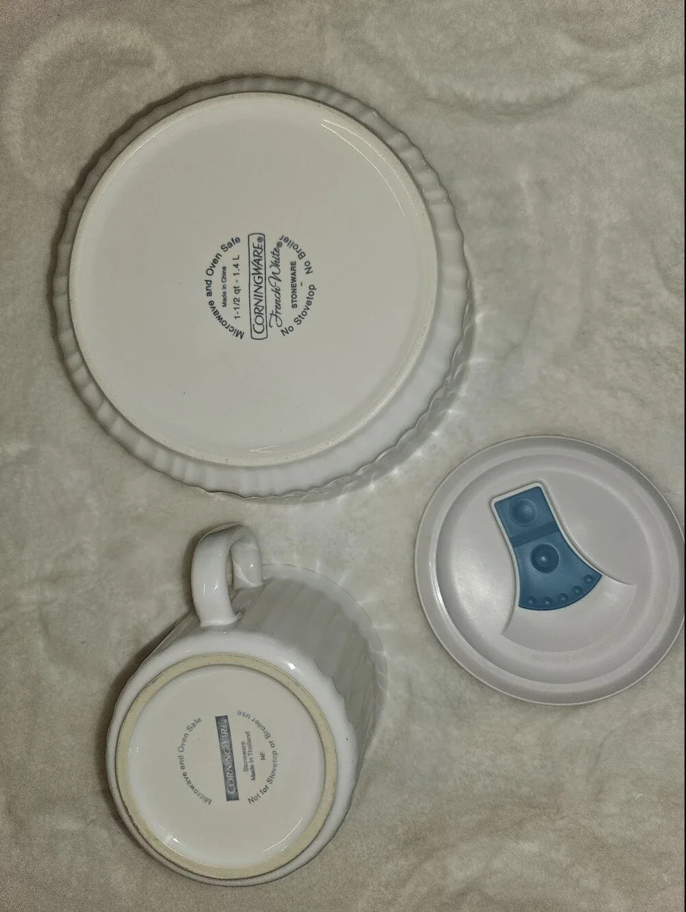 Corningware White Ceramic 1.5 Qt  Baking Dish with 20oz Lidded Soup Mug